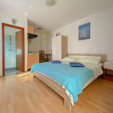 Appartement Gardenia Two *